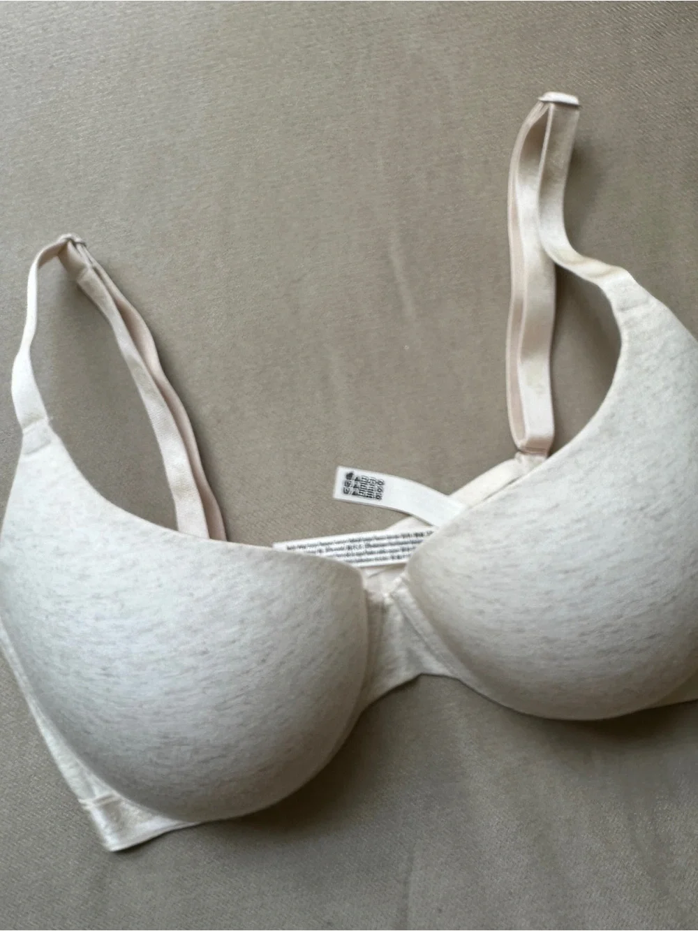 PINK Victoria's Secret Wear Everywhere Push-Up Light Cream Underwire T-Shirt Bra
